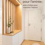 Hall d'entrée organisé avec des contenants modernes et pratiques