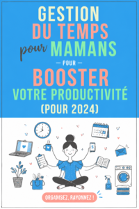 Une maman souriante utilisant un calendrier pour planifier sa semaine.