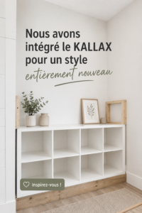Étagère KALLAX intégrée dans un salon moderne, soulignant un style chaleureux et pratique.