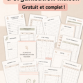 Un classeur d'organisation ouvert avec des imprimables colorés pour la planification familiale