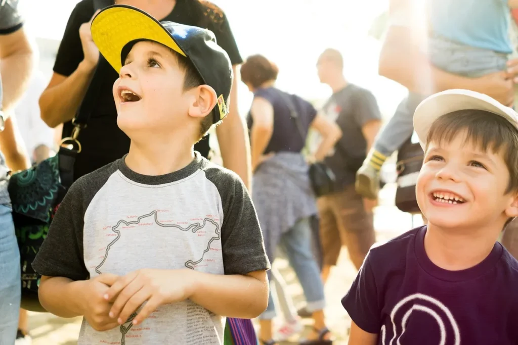 Famifête festival parents et enfants en atelier convivial